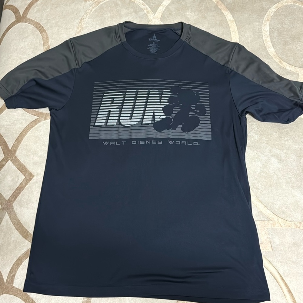 Rundisney athletic tshirt
